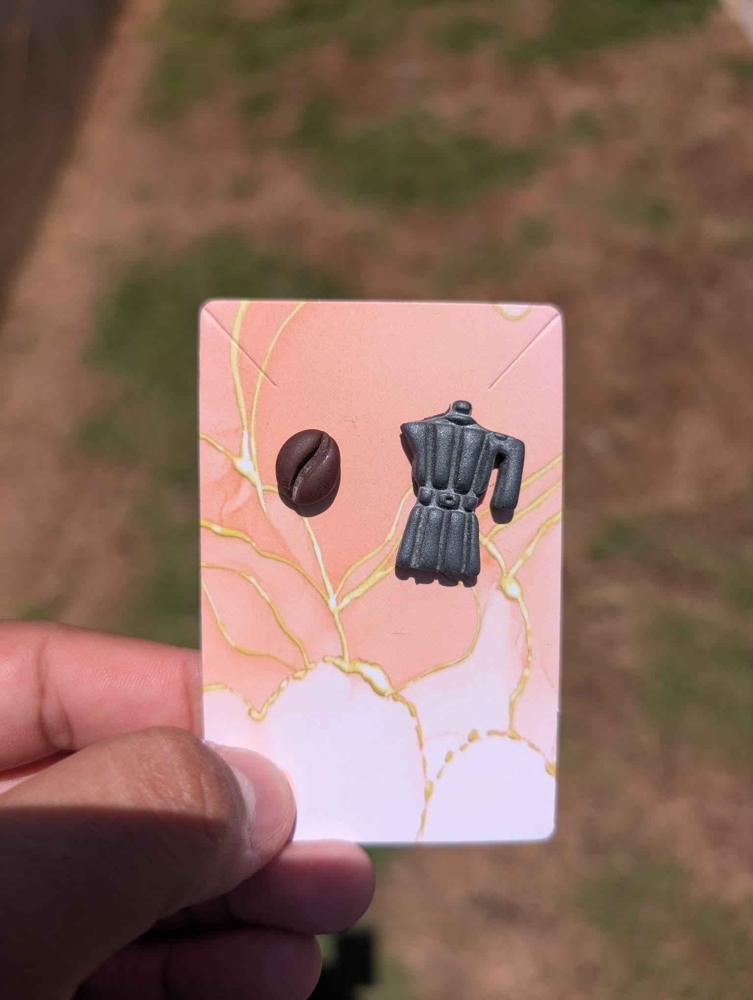La colección - Café de Little Péridot con accesorios artesanales en arcilla polimérica