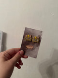Studs No. 52 hechos a mano en arcilla polimérica por Little Péridot