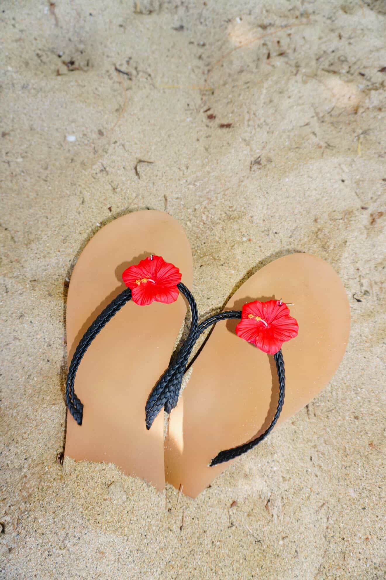 Hibiscos medianos hechas a mano en arcilla polimérica por Little Péridot