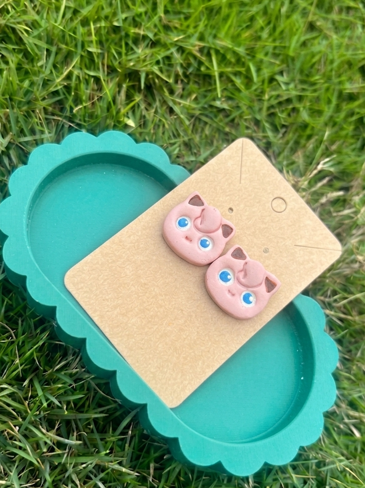 Studs No. 039 hechos a mano en arcilla polimérica por Little Péridot